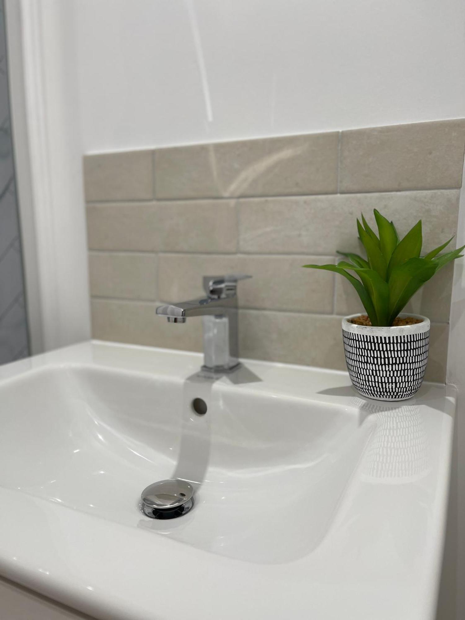Salt Life Modern Apartment برايتون المظهر الخارجي الصورة